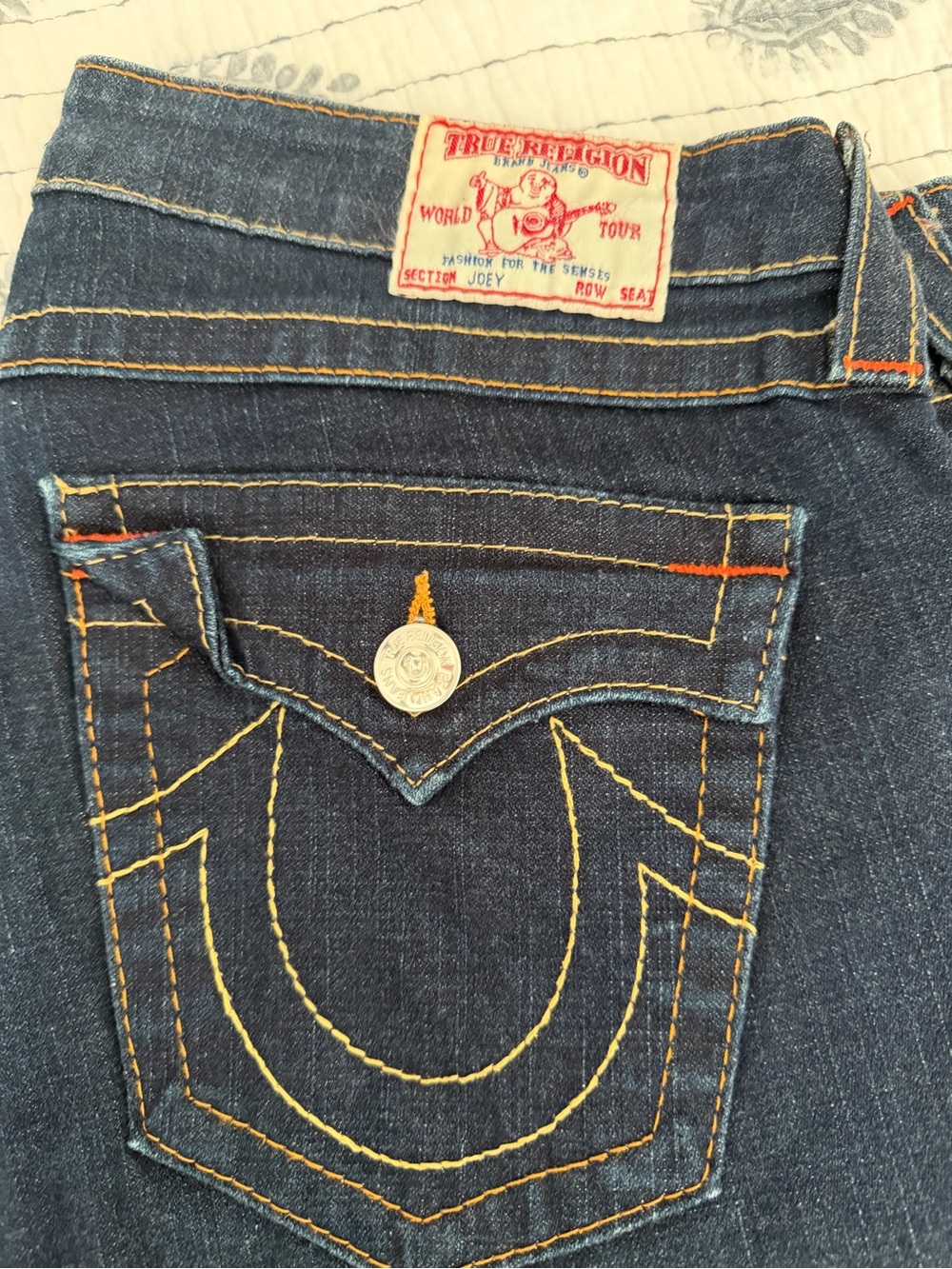 True Religion vintage Women's Blue Straight Leg Jeans with Contrast Stitching
